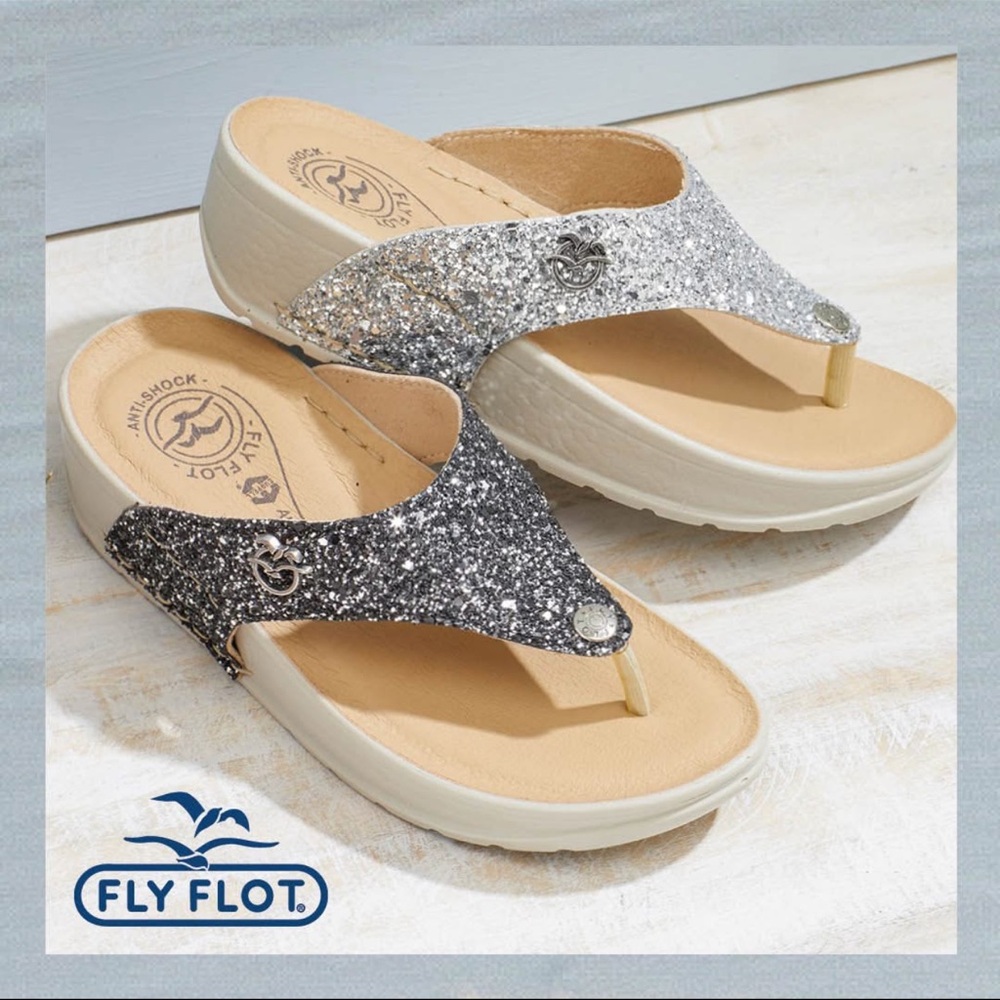 NWT Fly Flot ,Women's Glitter Sandals - Silver and Black
